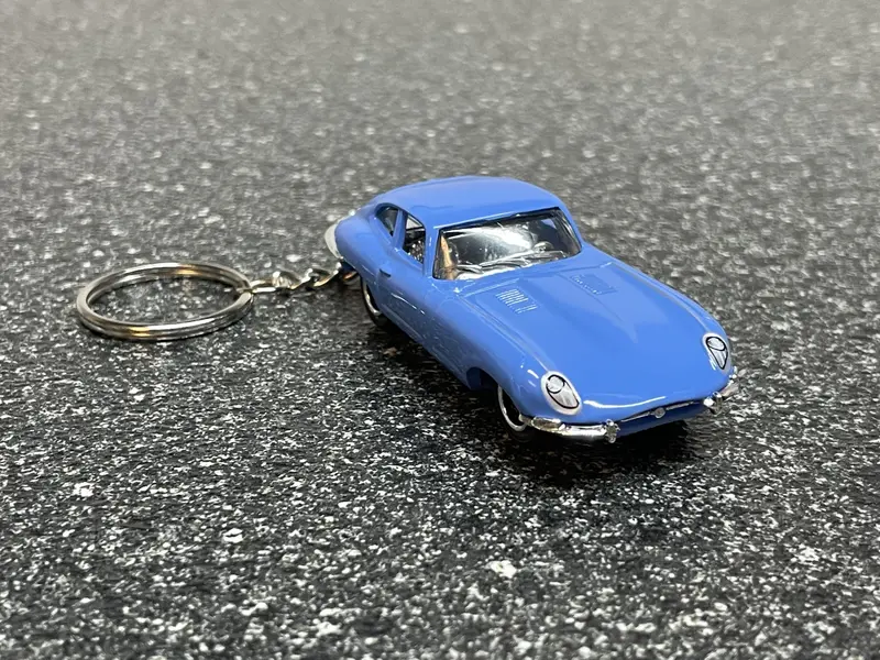 1961 Jaguar E-Type Coupe Keychain Diecast Car Hot Wheels Matchbox 1