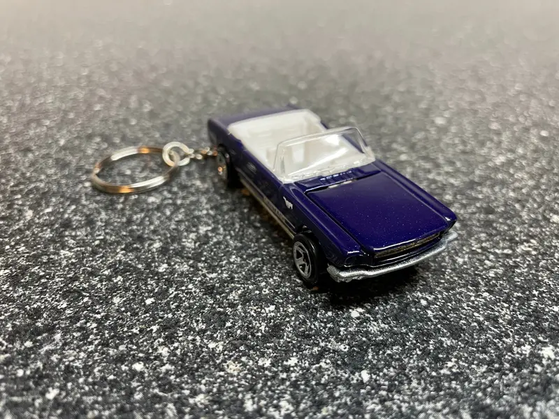 1965 Ford Mustang Gt Convertible Keychain Hot Wheels Matchbox 1