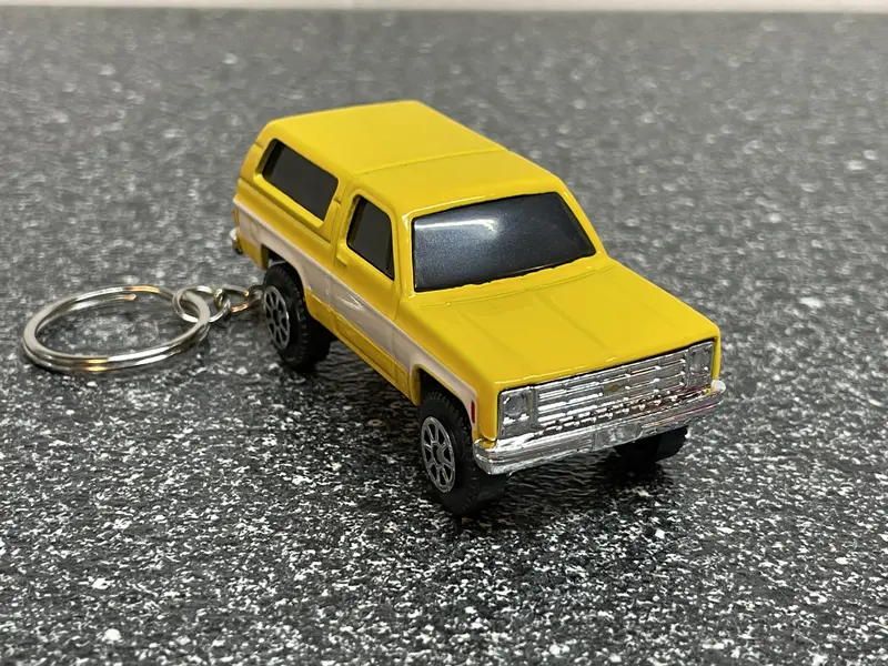 1979 Chevy K5 Blazer 4X4 Keychain Diecast Car Hot Wheels Matchbox 1