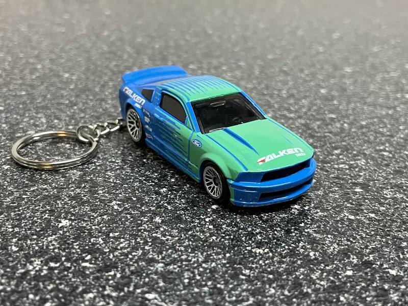 2007 Mustang Gt Falken Keychain Diecast Car Hot Wheels Matchbox 1