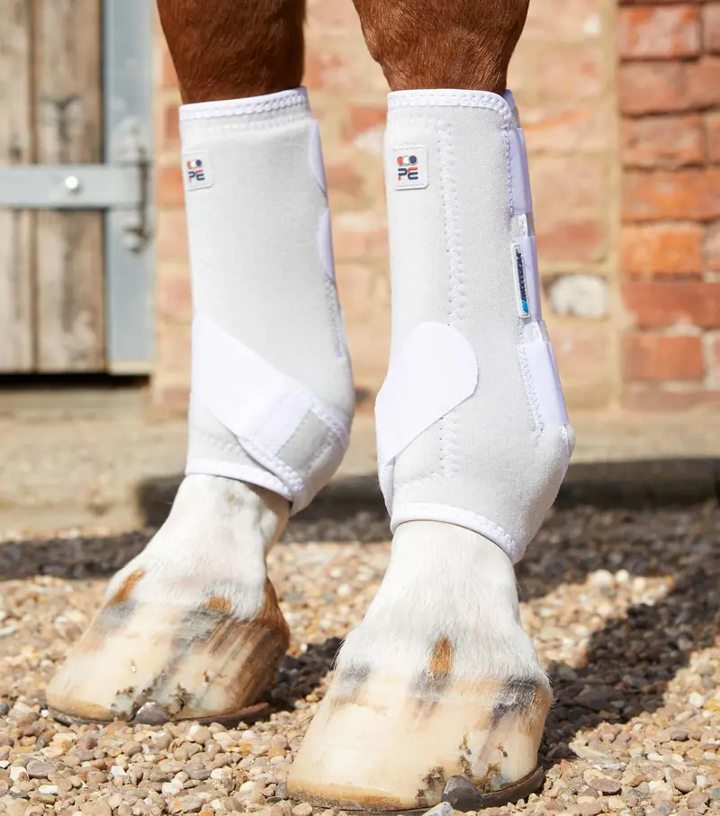 Air-Tech Sports Medicine Boots White 1