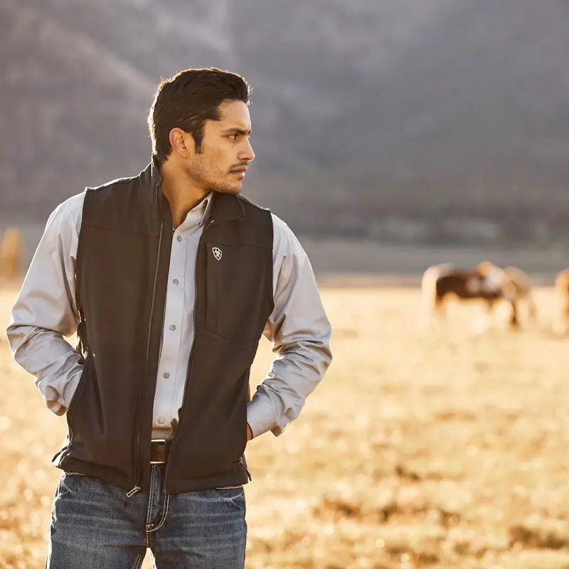 Ariat Men's Logo 2.0 Black Softshell Vest 1