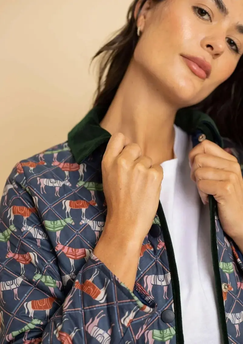 Barn Quilted Jacket | Victory Print | Navy Plaid 2