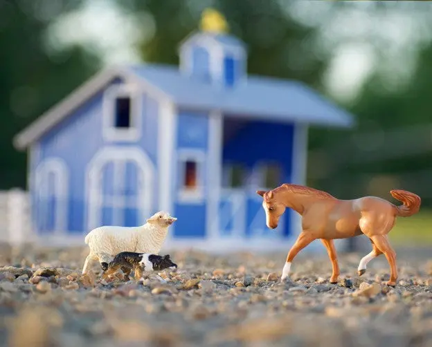 Brayer Farms Home At The Barn Playset 2