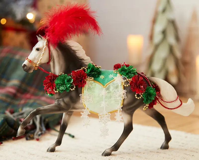 Breyer Christmas In Bloom 2025 Holiday Horse 1