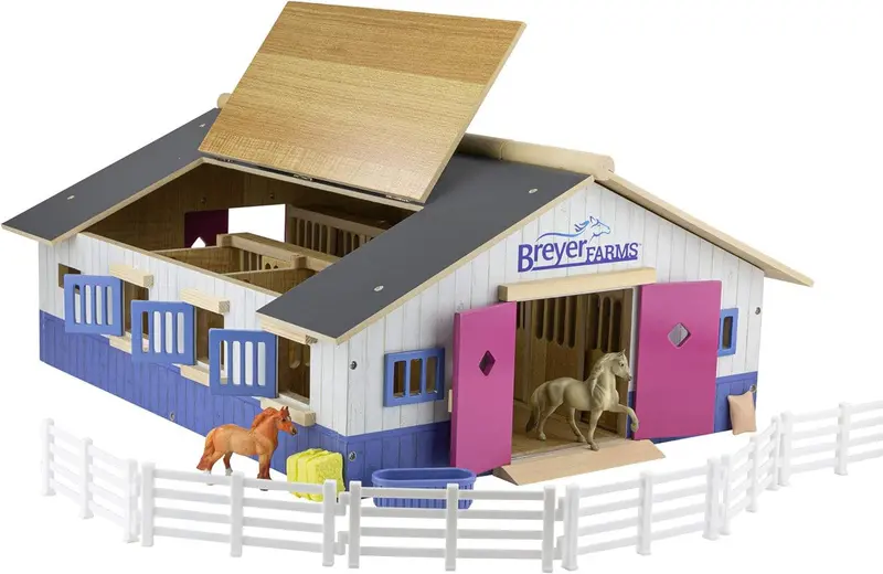 Breyer Farms Deluxe Wood Stable Playset 1