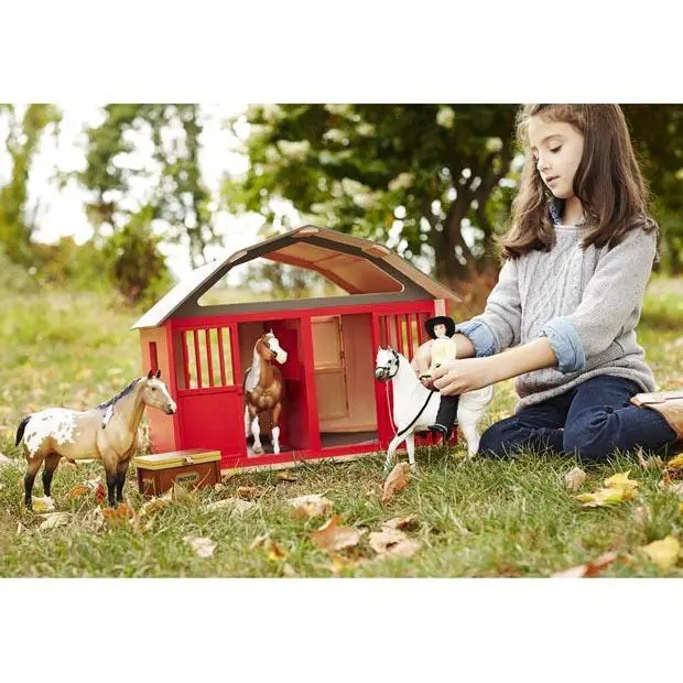 Breyer Horse Two-Stall Barn 1