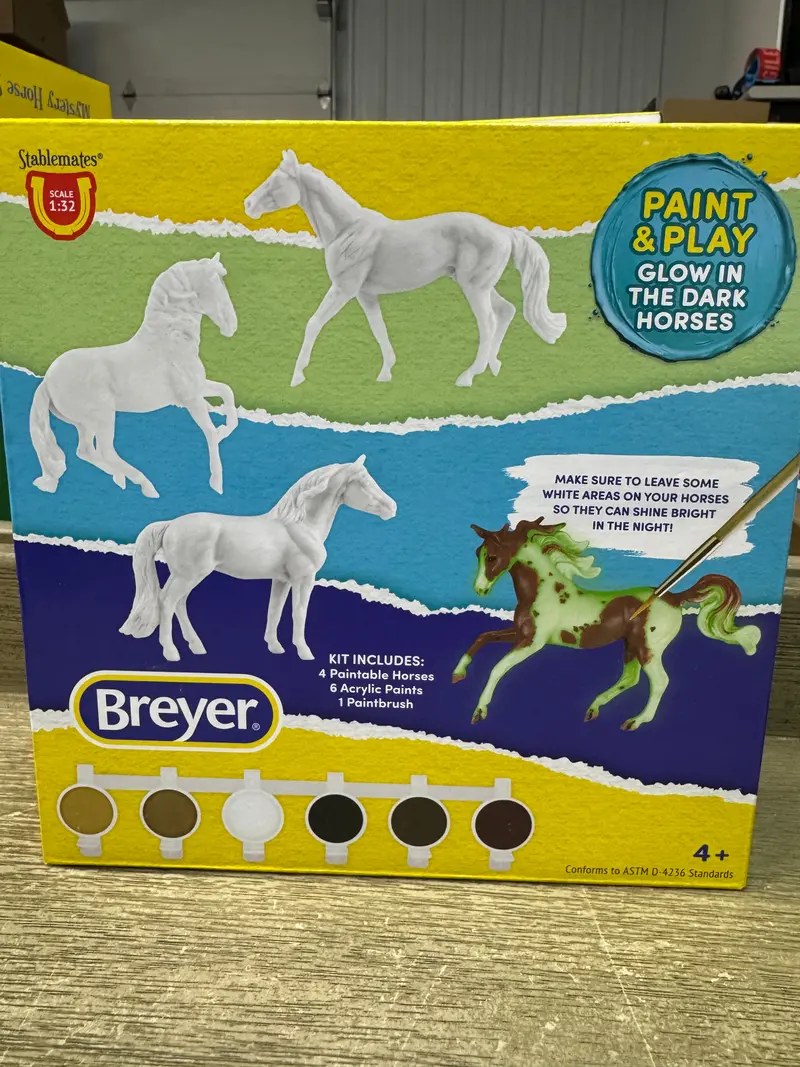 Breyer Paint & Play Glow In The Dark 1