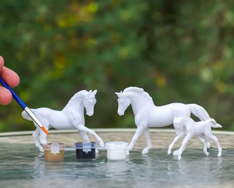Breyer Paint & Play Horse Family 1