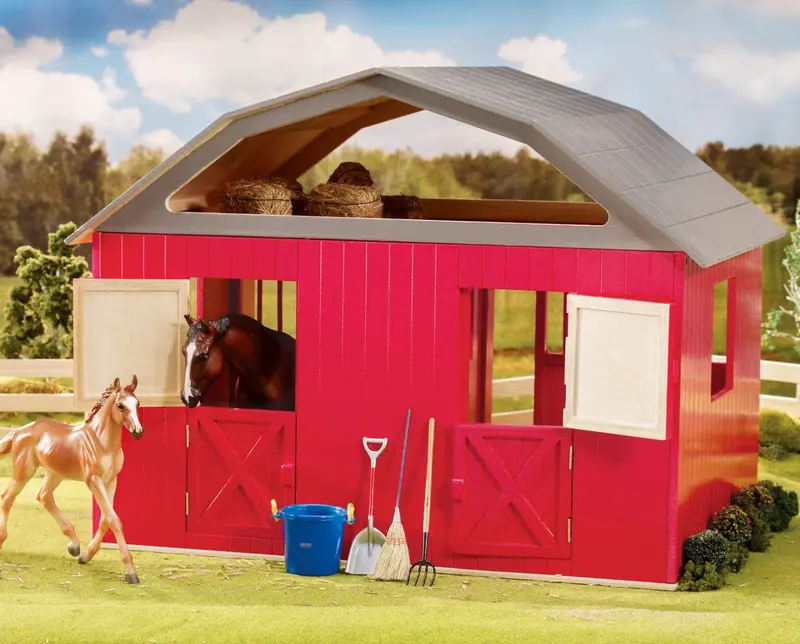 Breyer Two-Stall Barn 1