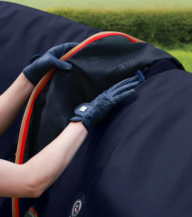 Buster Zero Turnout Rug With Classic Neck Cover Navy 2