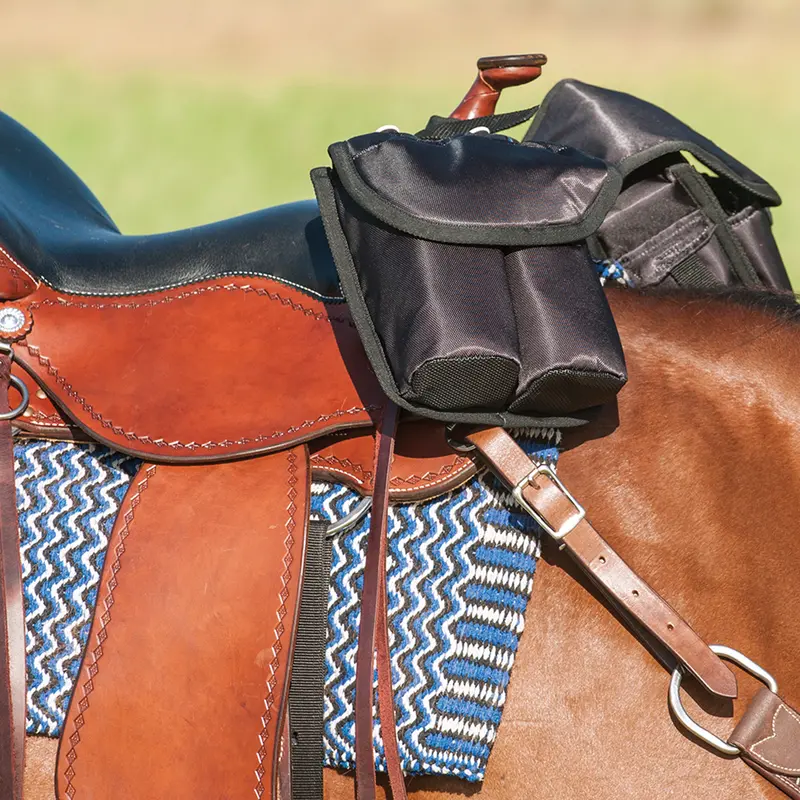 Cashel Medium Horn Bag 1