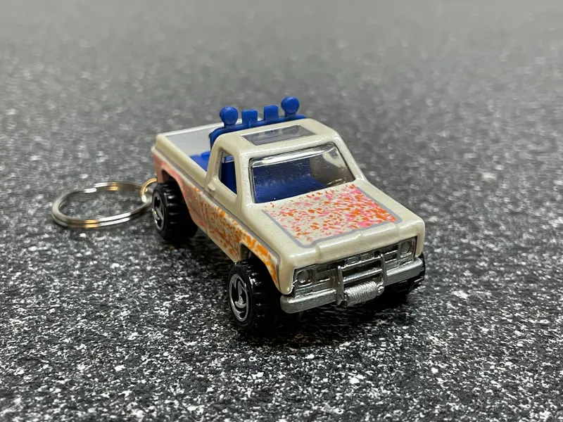 Chevy Squarebody Square 4X4 Keychain Diecast Car Hot Wheels Matchbox 1