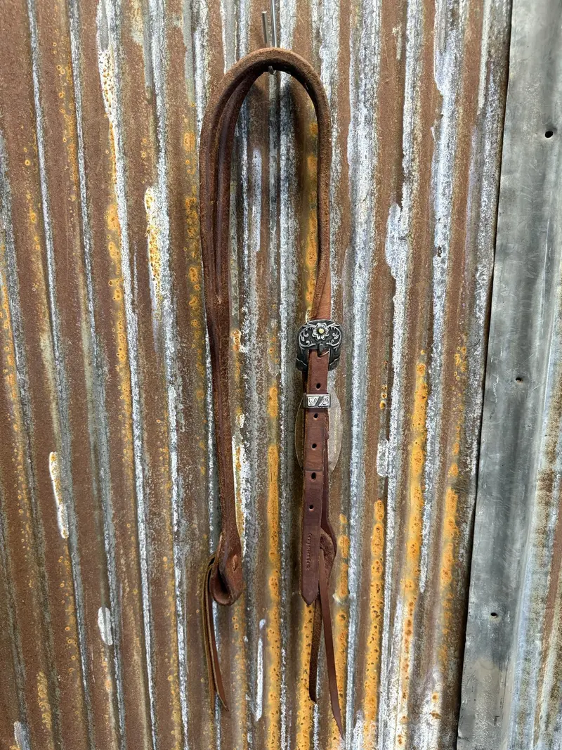 Cowperson Tack 5/8 Inch Slit Ear Headstall-Floral Scroll Buckle 1