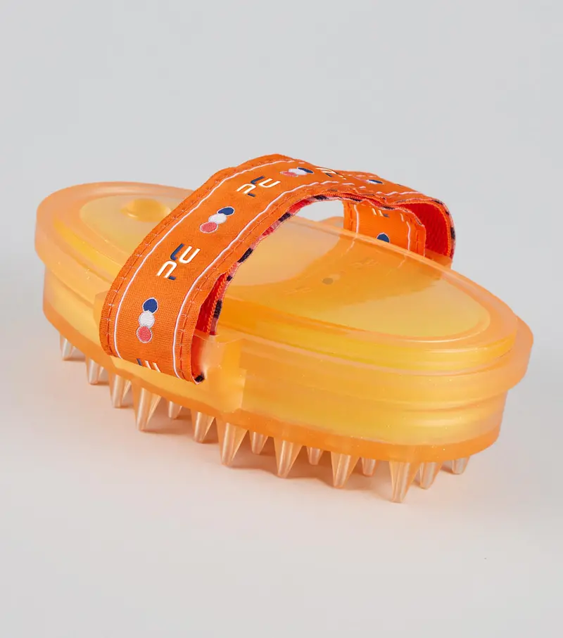 Curry Comb With Integrated Sponge Orange & Amber 1