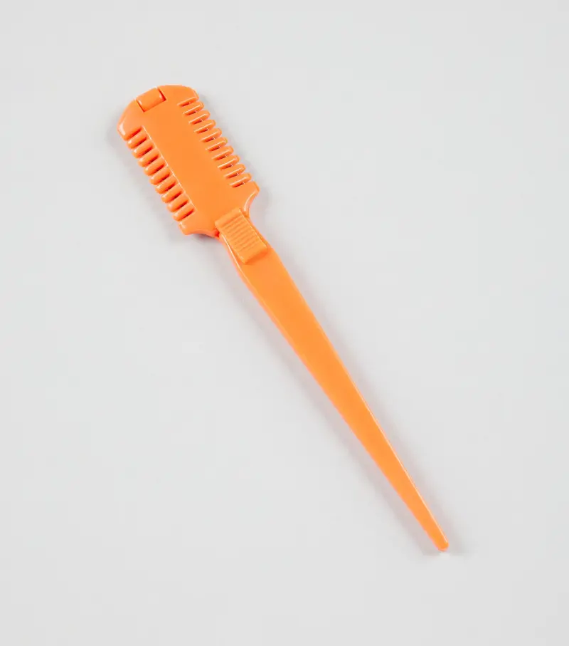 Double-Sided Mane Thinning Comb Amber 1