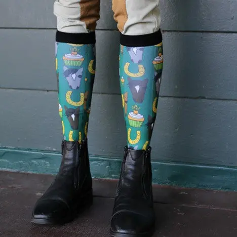 Dreamers & Schemers Carrot Cake Pair And A Spare Socks 1