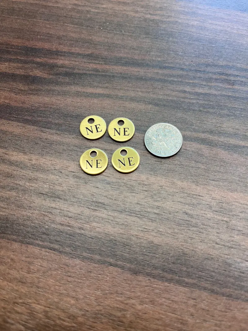 Extra Small Round Tag (165/167) 1