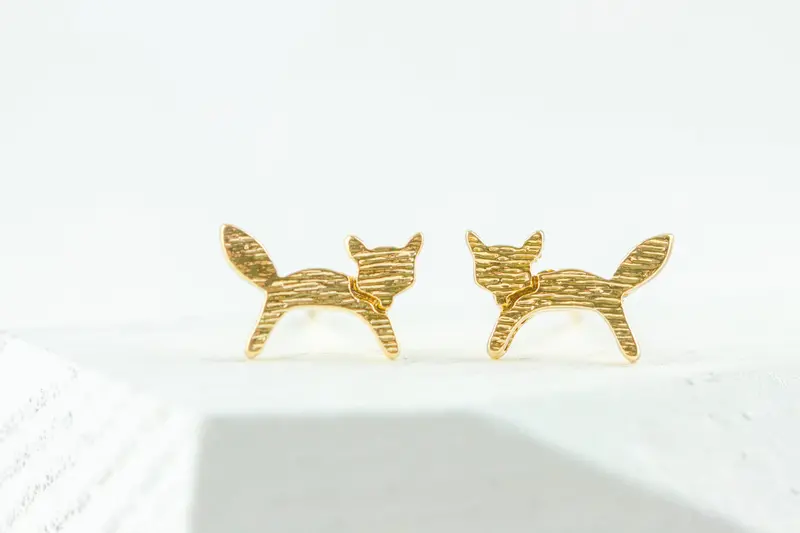 Foxy Studs Gold 3
