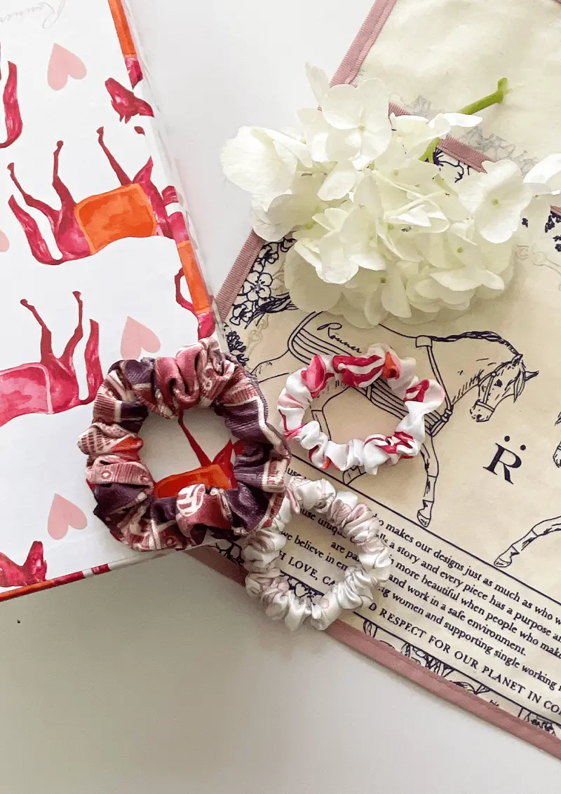 Free Hair Scrunchie Set 1