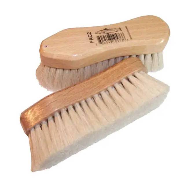 Goat Hair Face Brush 1