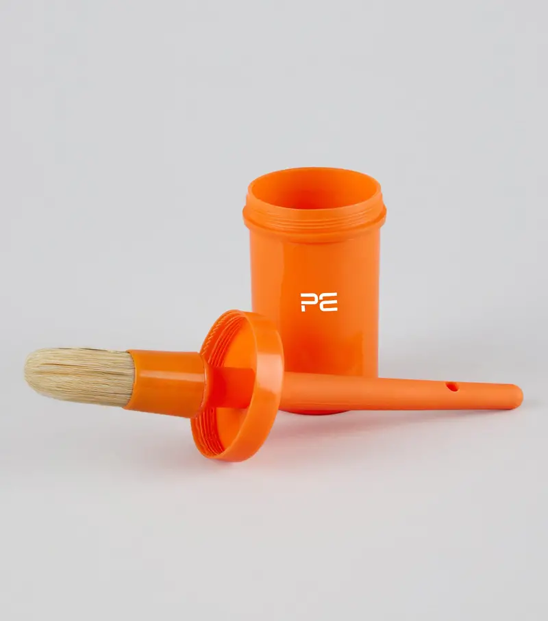 Hoof Oil Brush With Bottle Orange 1