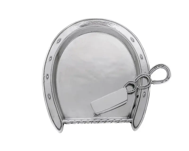 Horseshoe Plate With Server 1