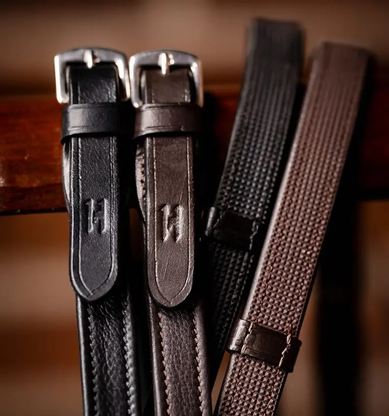 Horseware Jumper Reins With Stoppers 1