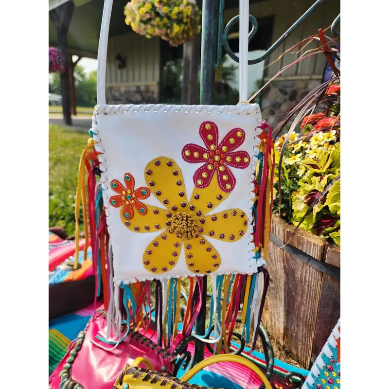 Kurtmen Bloom Flower Crossbody Bag 1
