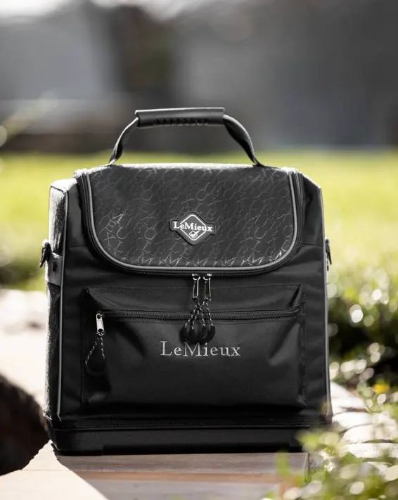 Lemieux Elite Pro Grooming Bag 1
