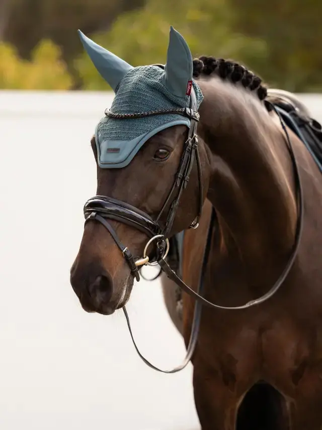 Lemieux Essence Fly-Repellent Hood – Lightweight Protection