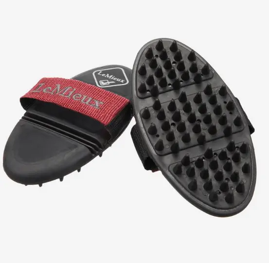 Lemieux Flexi Massage Brush 1