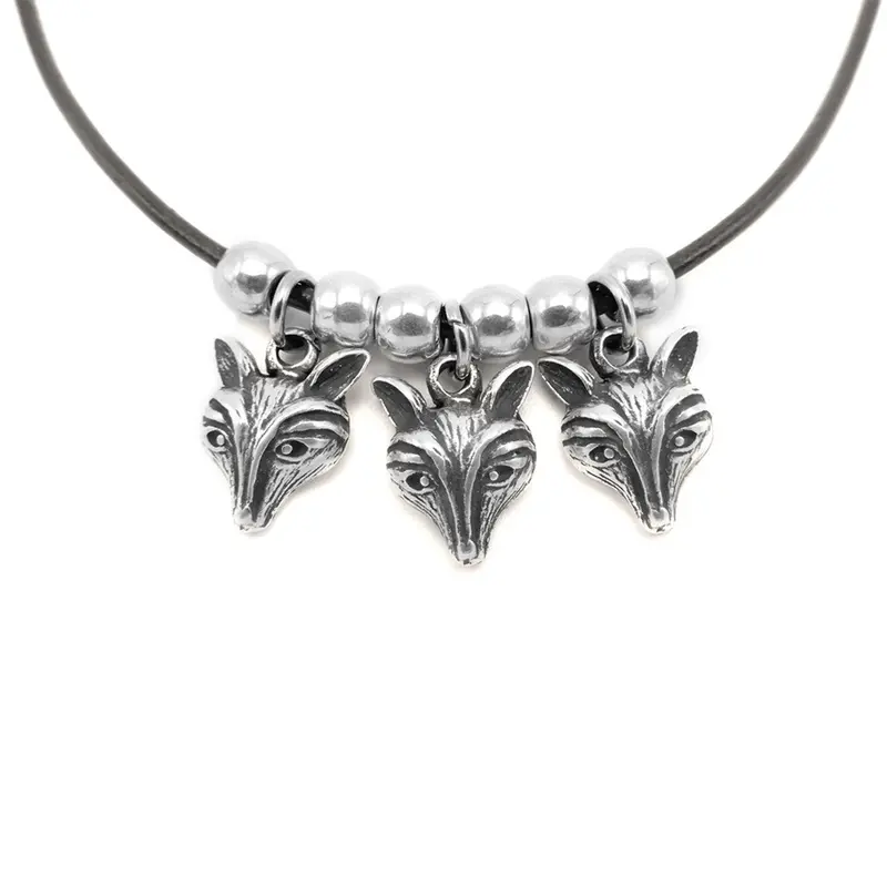 Lilo Collections Fox Trio Skinny Necklace 1
