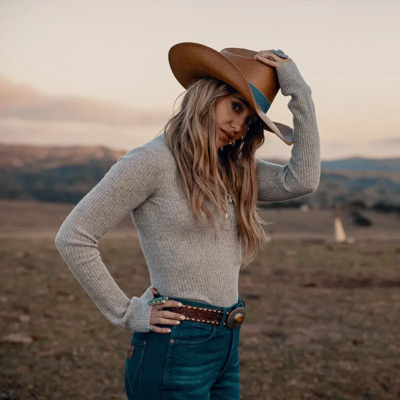 Lone Wolf Western Hat 2