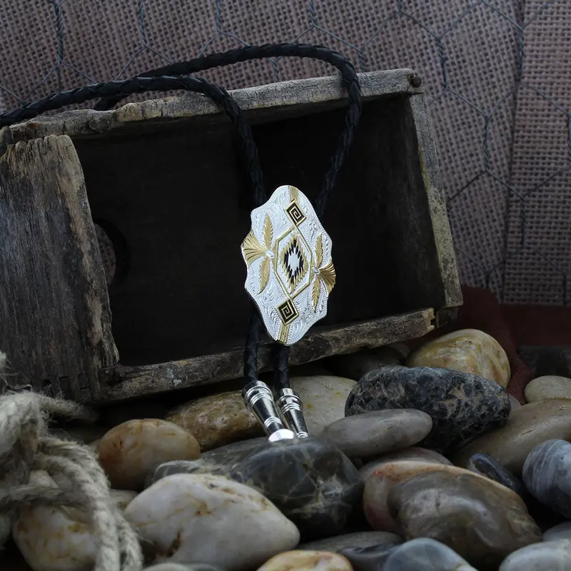 Montana Silversmiths Southwest Scalloped Bolo Tie 1