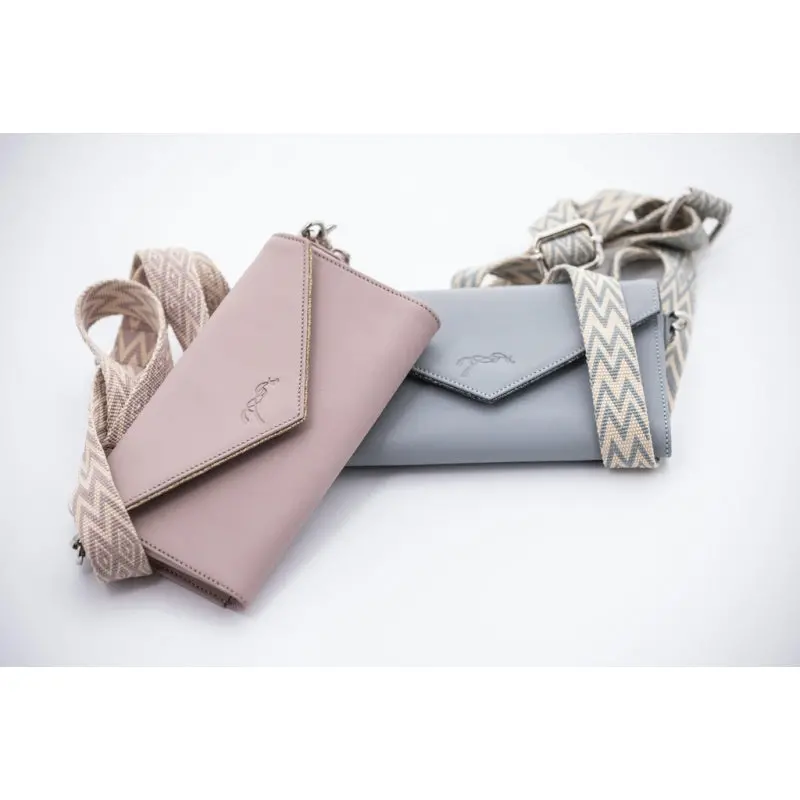 Pénélope Leather Phone Pocket 6