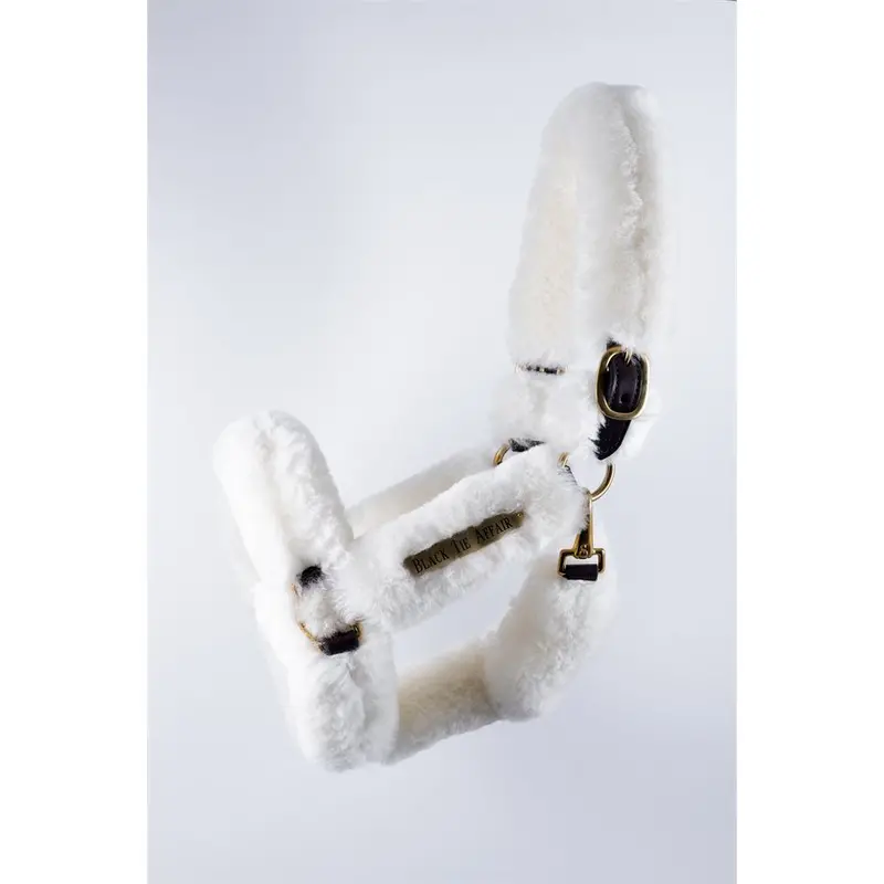 Perri's Sheepskin Shipping Halter & Nameplate 1