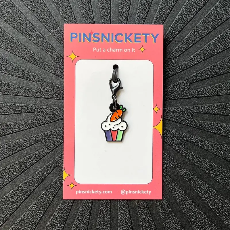 Pinsnickety - Cupcake Charm 1