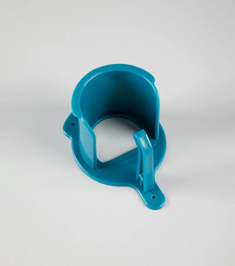 Plastic Bridle Rack Med Blue 1