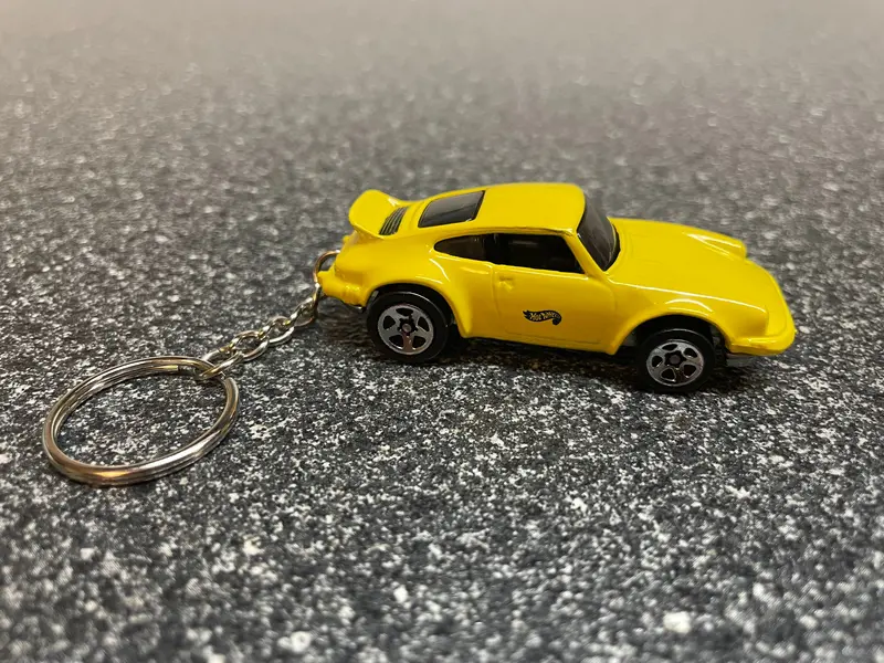 Porsche 911 Carerra Keychain Hot Wheels Matchbox 2