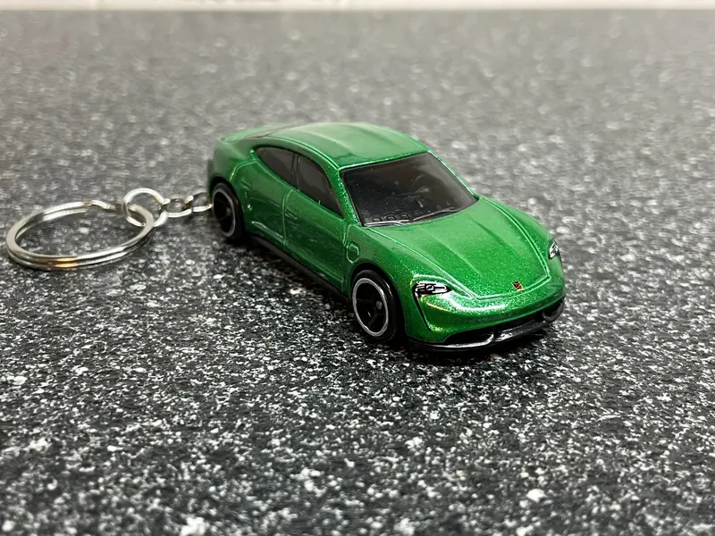 Porsche Taycan Turbo S Green Keychain Diecast Car Matchbox Hot Wheels 1