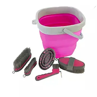 Professional's Choice Tail Tamer Grooming Kit W/ Collapsible Bucket 3