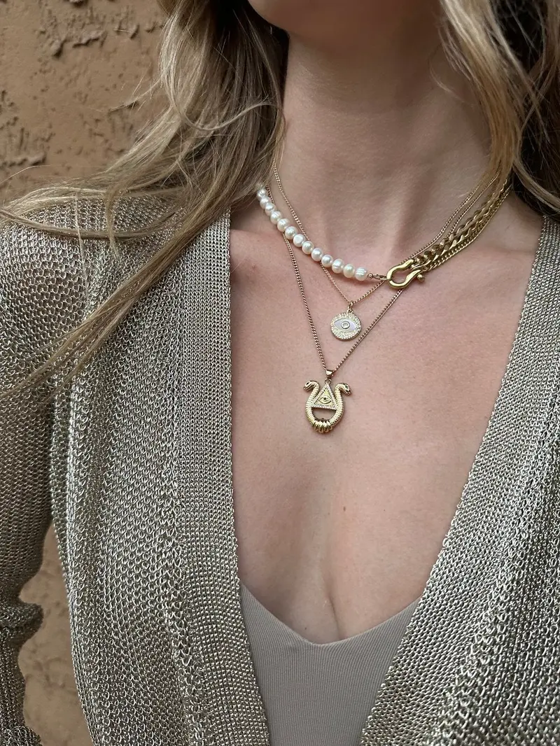 Rachel Nathan Pearl And Shackle Necklace 1