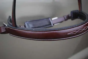 Red Barn Hunter Crank Noseband 1