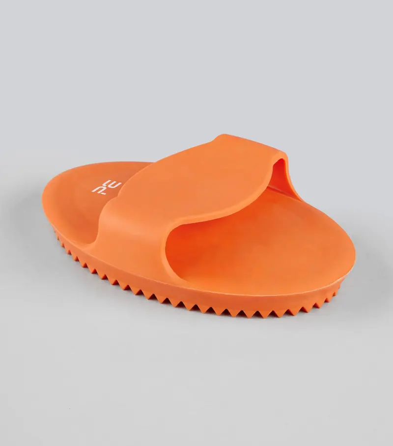Rubber Curry Comb Orange 1