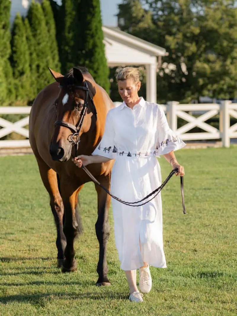 Sand Linen Tunic | Embroidered Sleeves | White 1