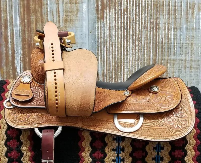 Scott Thomas Medium Oil Snowflake Reiner Saddle 3