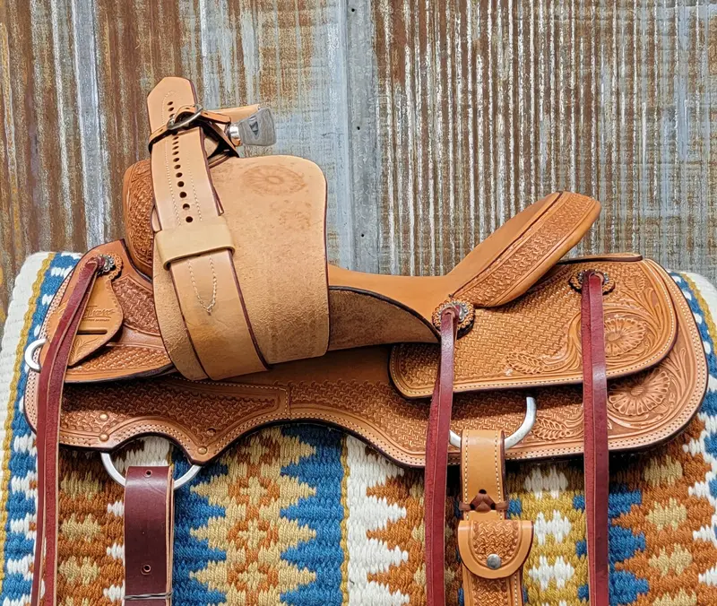 Scott Thomas Medium Oil Spider Daisy Ranch Cutter Saddle 3