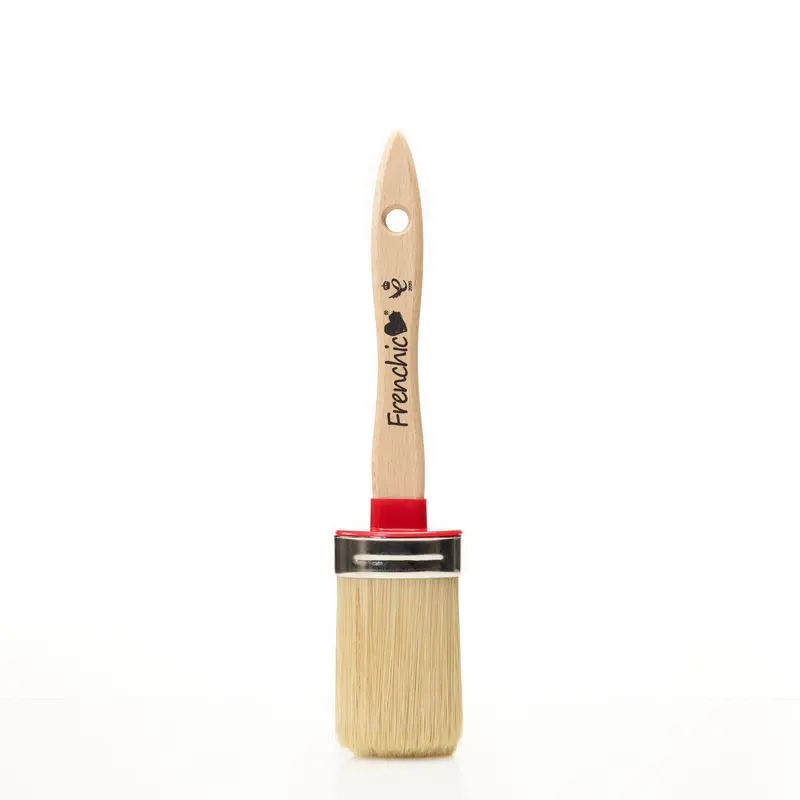 Small Synthetic Oval Brush 1