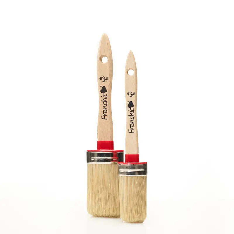 Small Synthetic Oval Brush 2